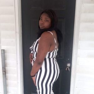 Meet your Posher, Viola